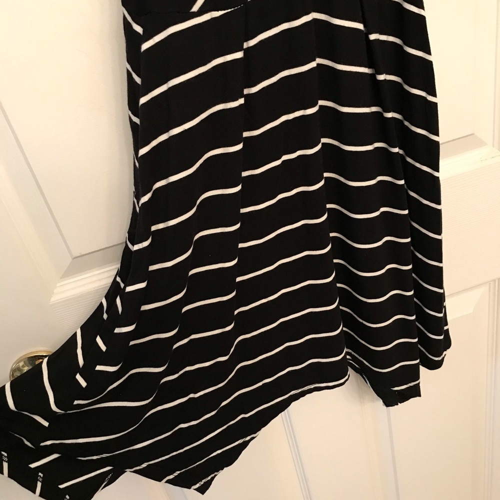 Love Fire Junior’s Size Small Dress - Picture 6 of 7